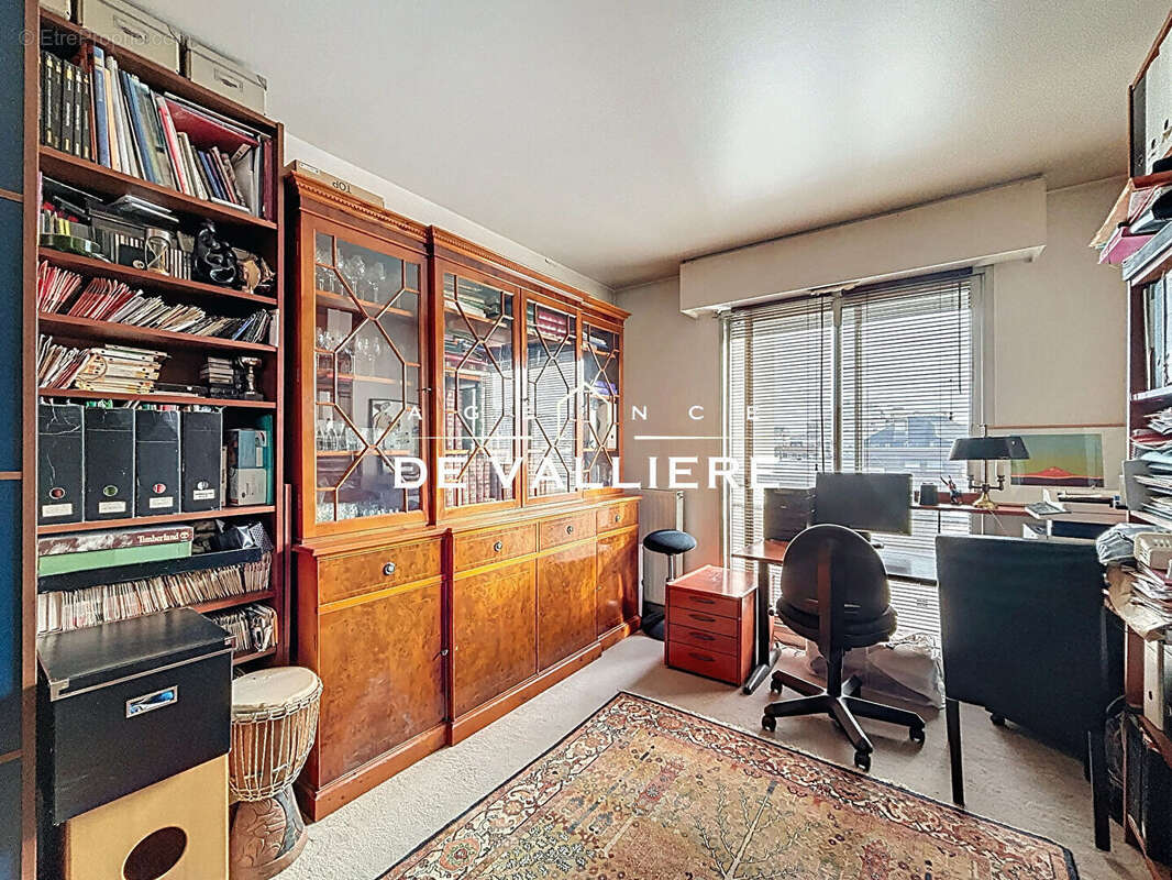 Appartement à SURESNES