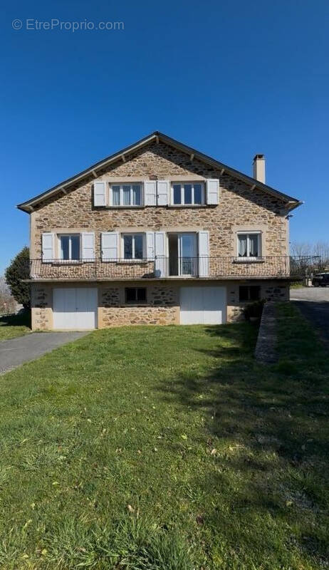 Maison à TREMOUILLES