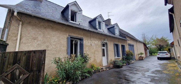Maison à LOURDES