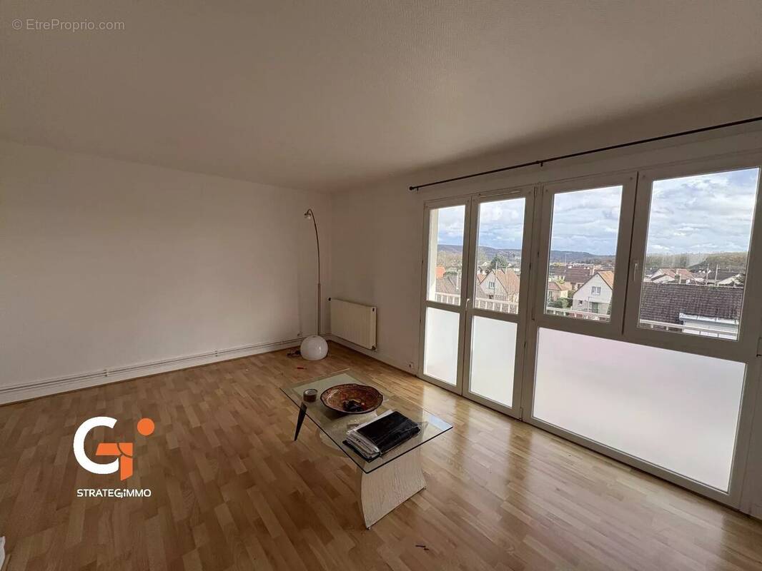 Appartement à SAINT-ETIENNE-DU-ROUVRAY