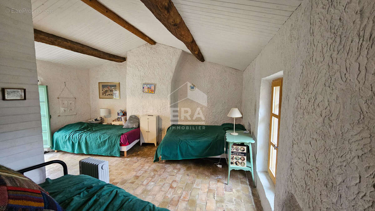 Maison à COURSEGOULES