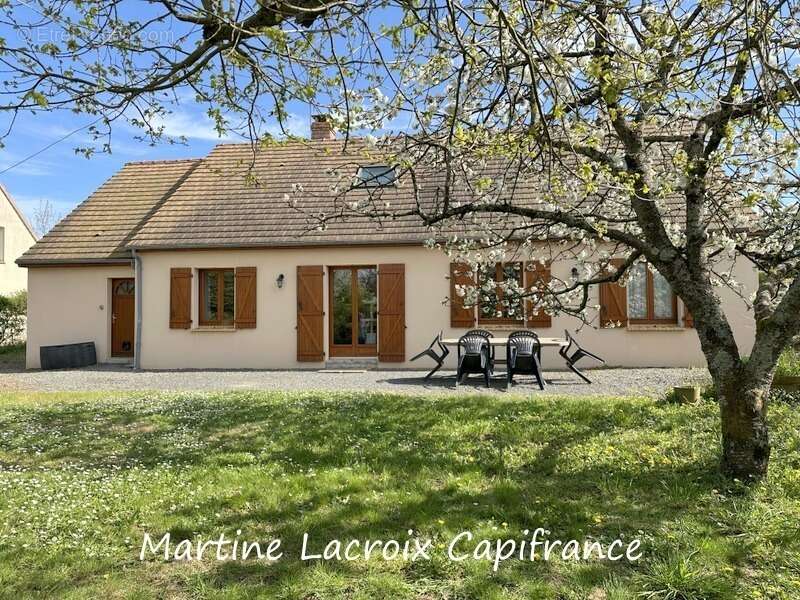 Maison à CONNERRE