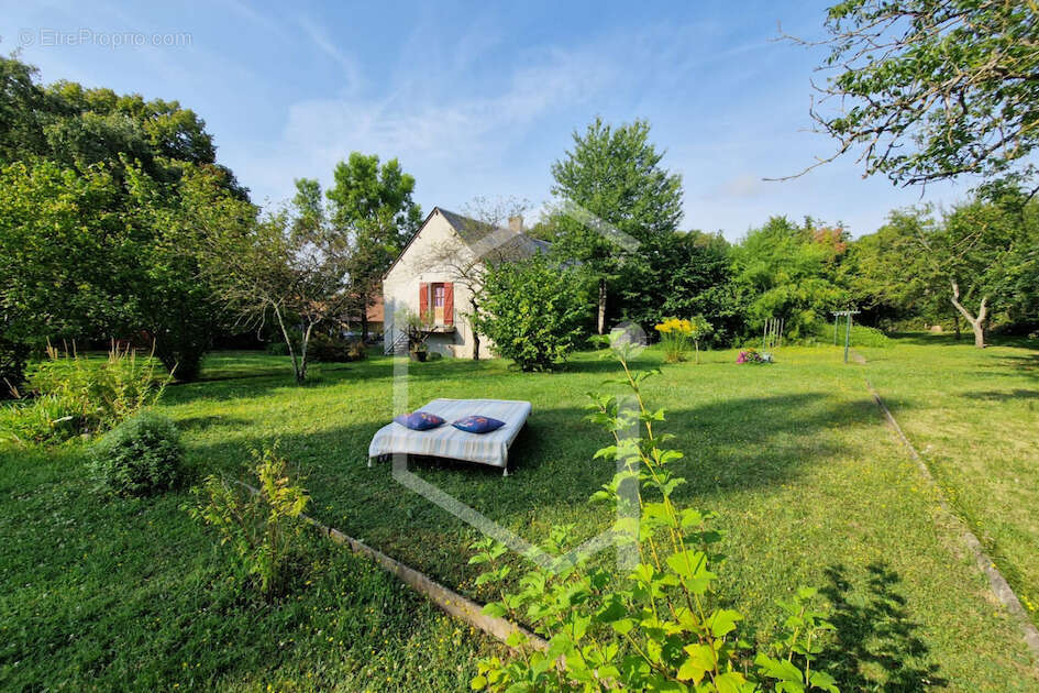 Maison à MENETOU-RATEL