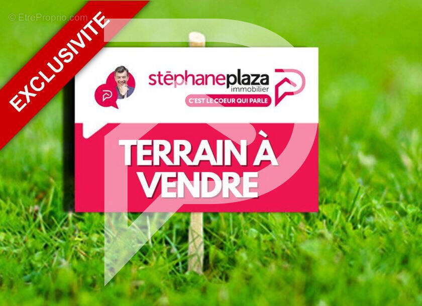Terrain à VAUREAL