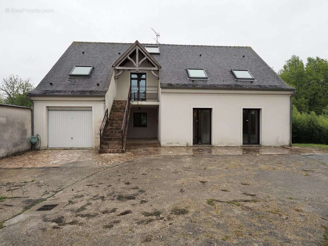 Maison à LE CHATELET-EN-BRIE