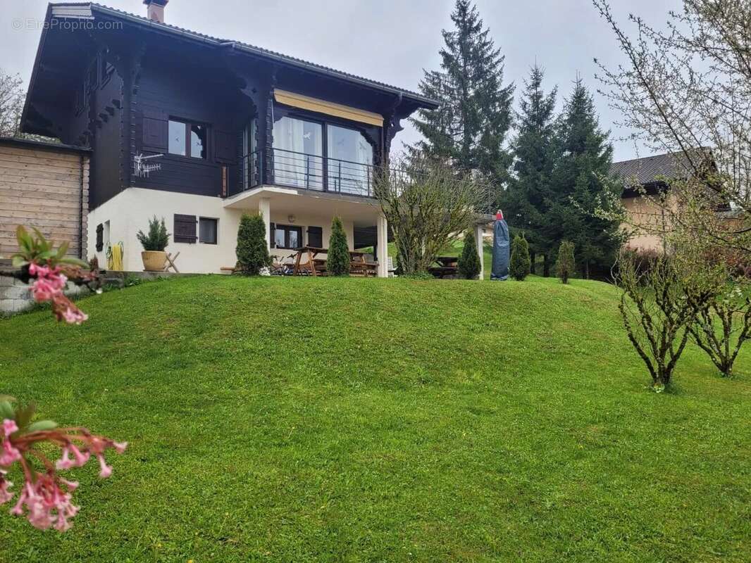 Maison à CHEVENOZ