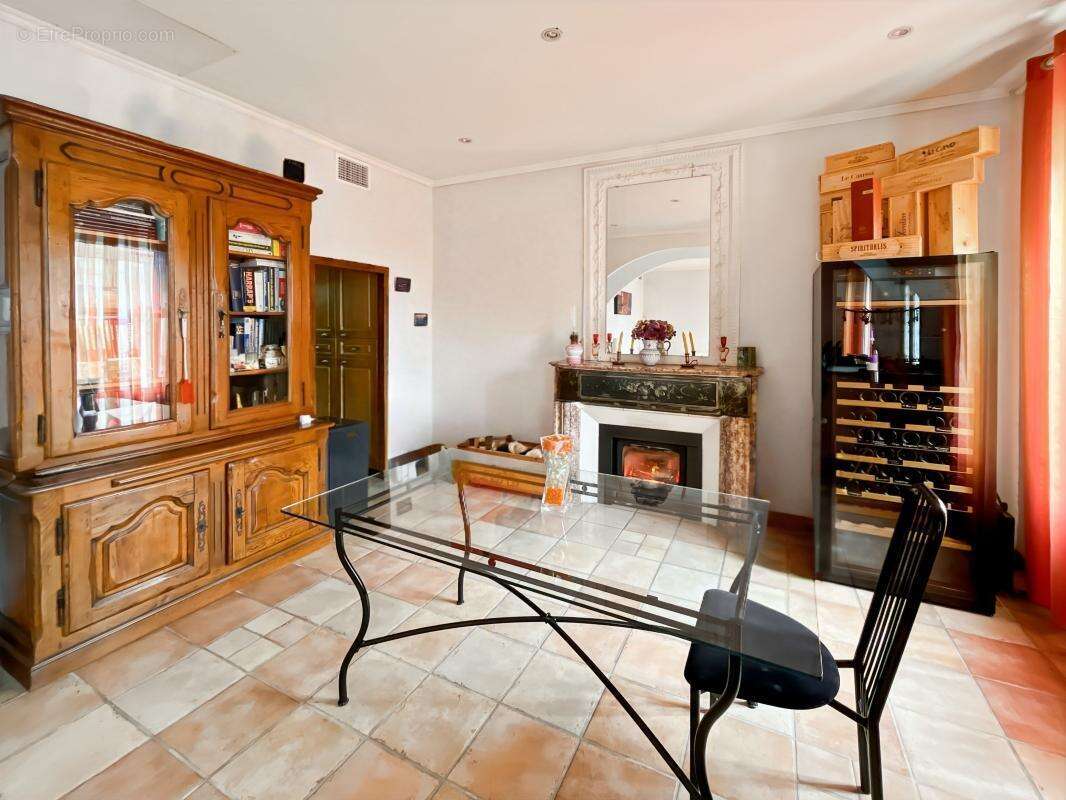 Maison à QUARANTE
