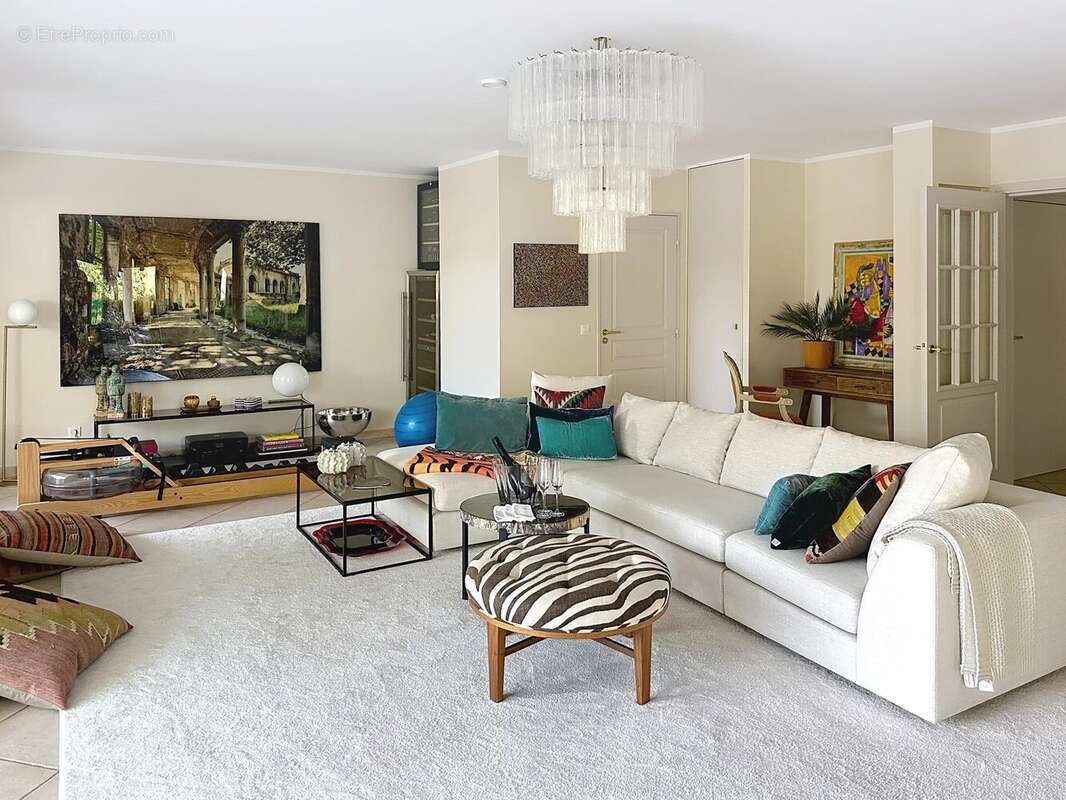 Appartement à MANDELIEU-LA-NAPOULE