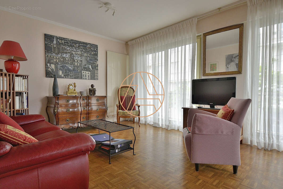 Appartement à SAINT-MAUR-DES-FOSSES