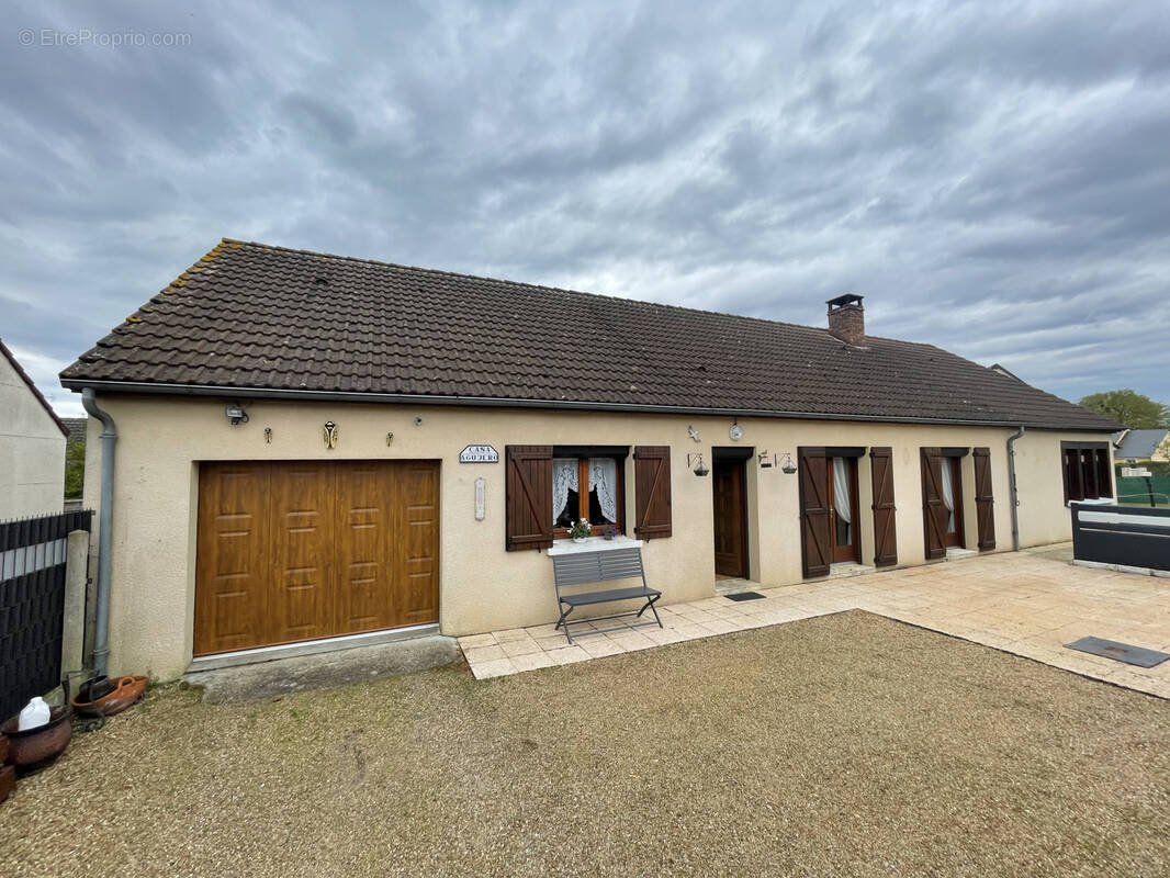 Maison à LUCHE-PRINGE