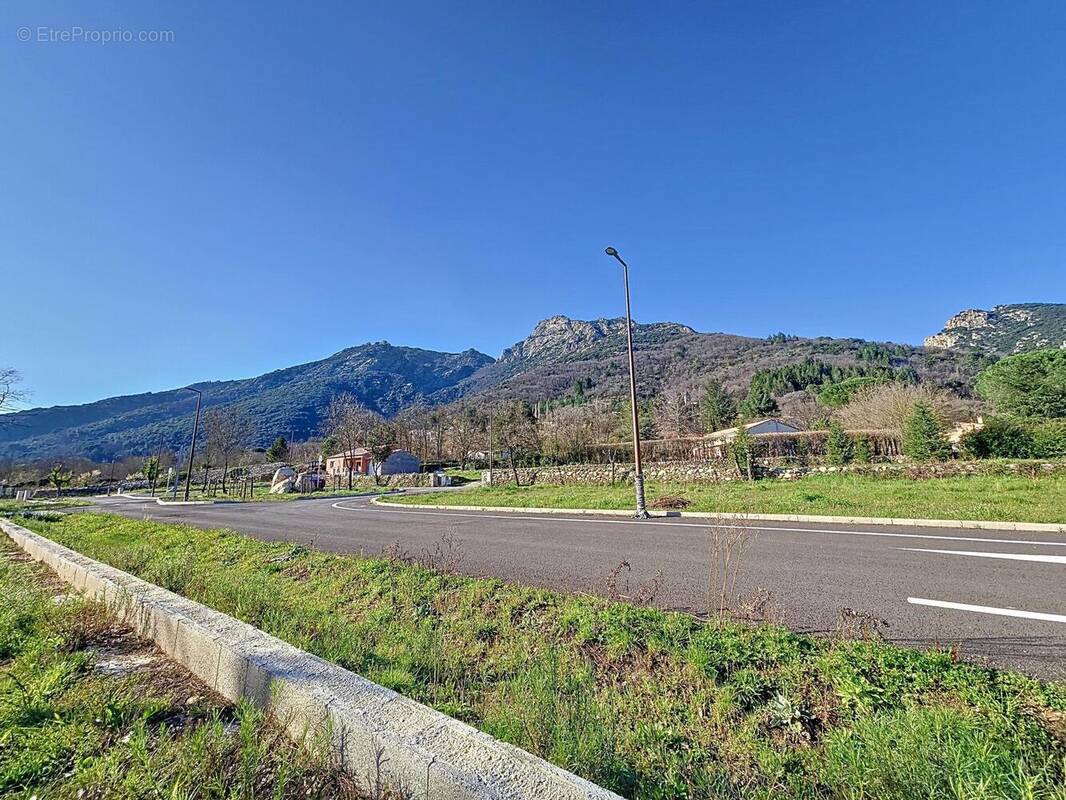 Photo 1 - Terrain à COLOMBIERES-SUR-ORB