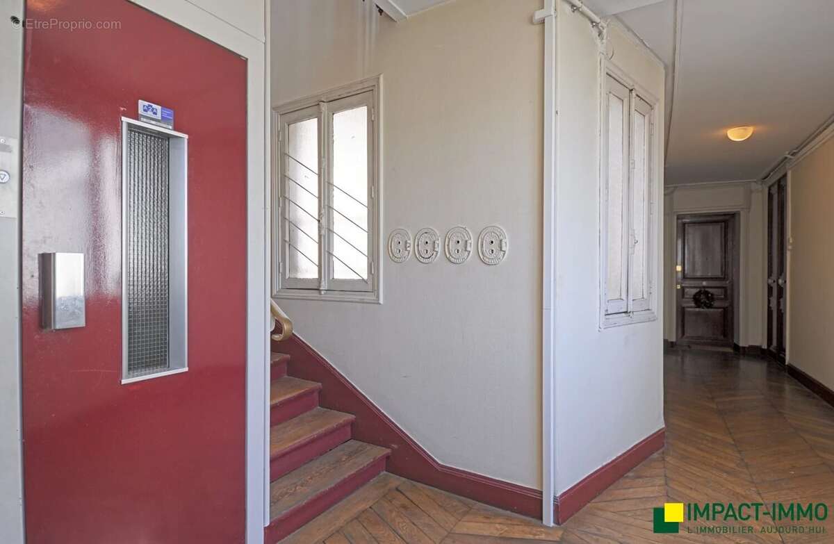 Appartement à PARIS-18E