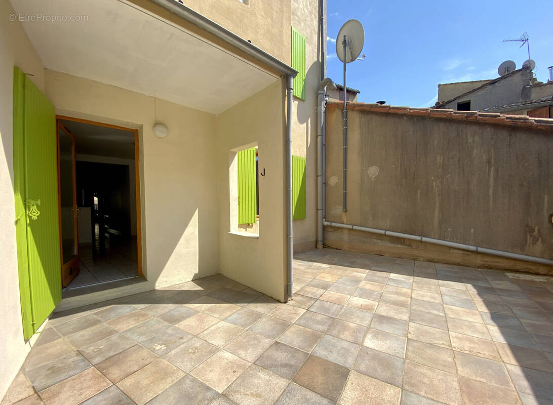 Appartement à MALAUCENE
