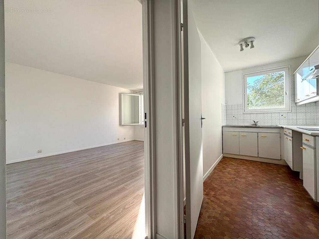 Appartement à MAISONS-ALFORT