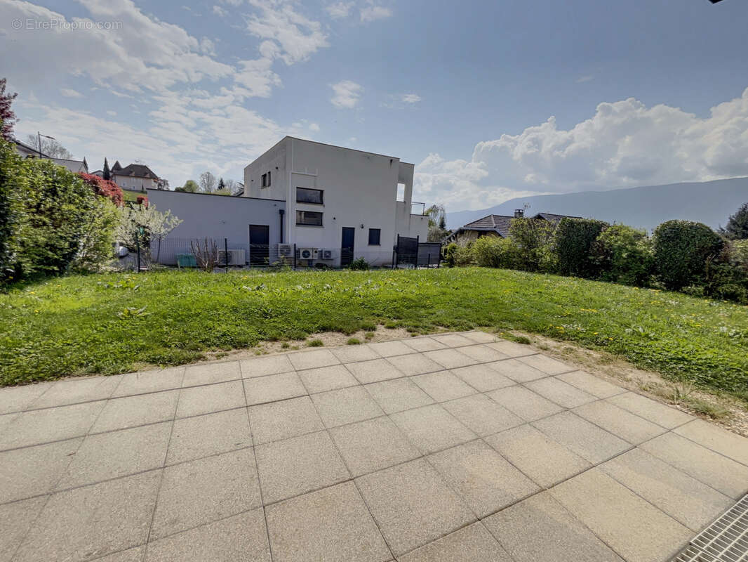 Appartement à AIX-LES-BAINS