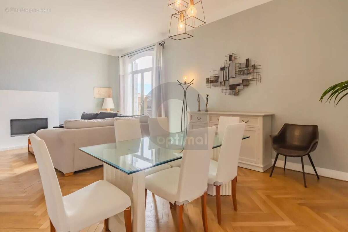 Appartement à MENTON