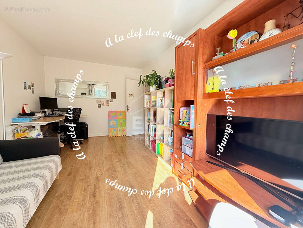 Appartement à GIF-SUR-YVETTE