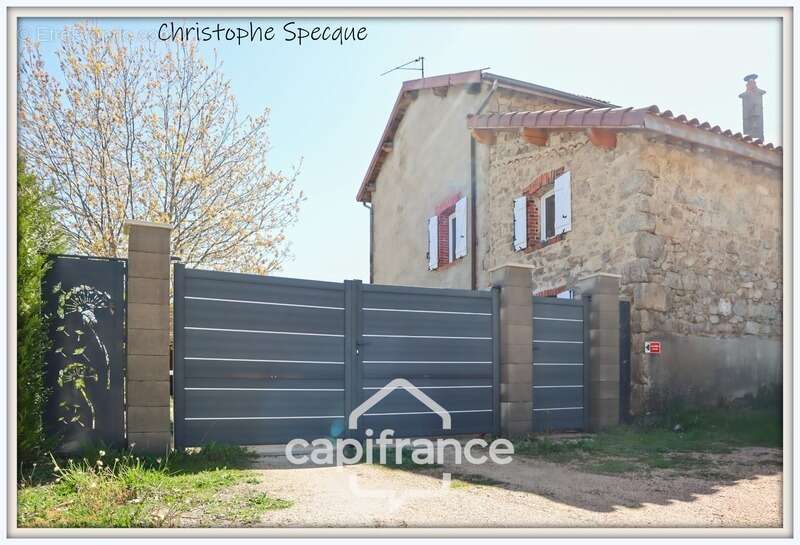 Maison à CHABRELOCHE
