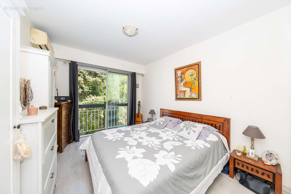 Appartement à VENCE