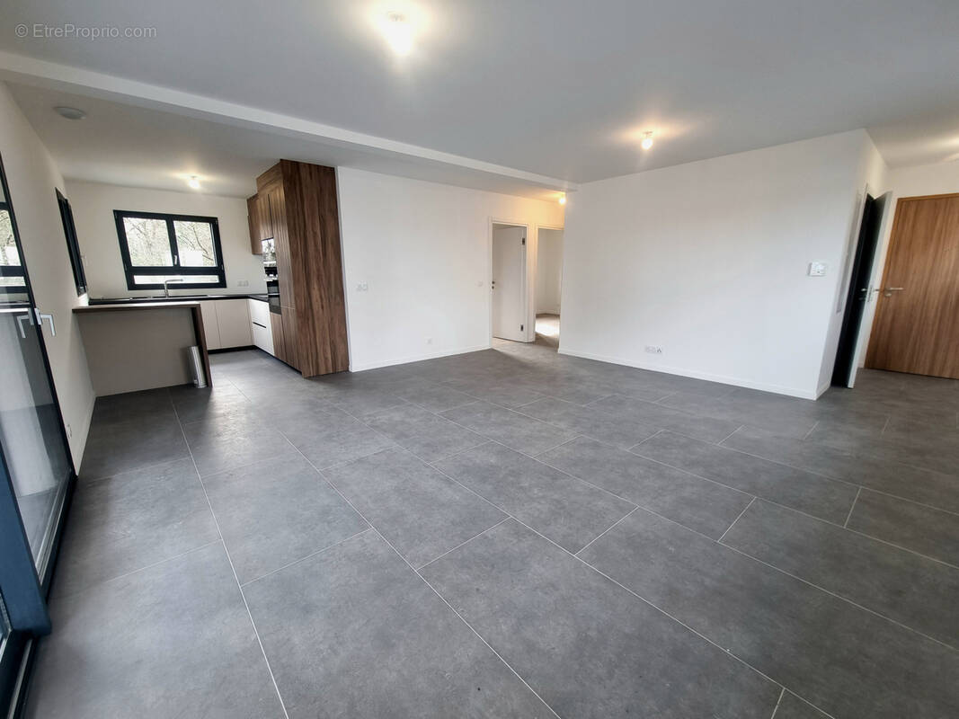Appartement à NEUVECELLE