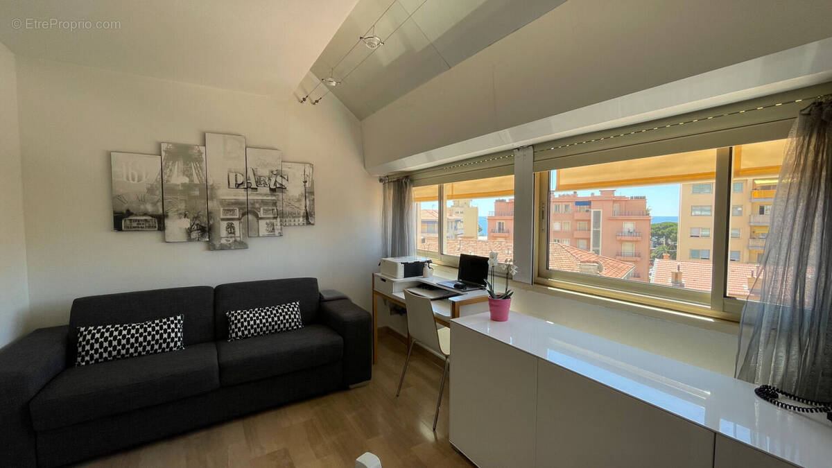 Appartement à ROQUEBRUNE-CAP-MARTIN