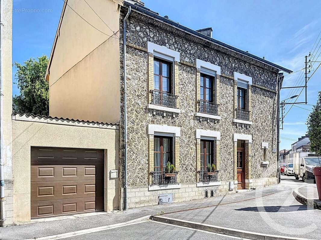 Maison à EPERNAY