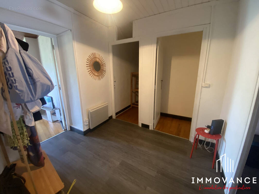 Appartement à SAINT-JEAN-DU-BRUEL