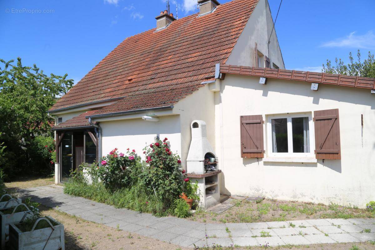 Maison à AUTUN