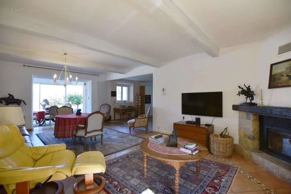 Maison à FAYENCE