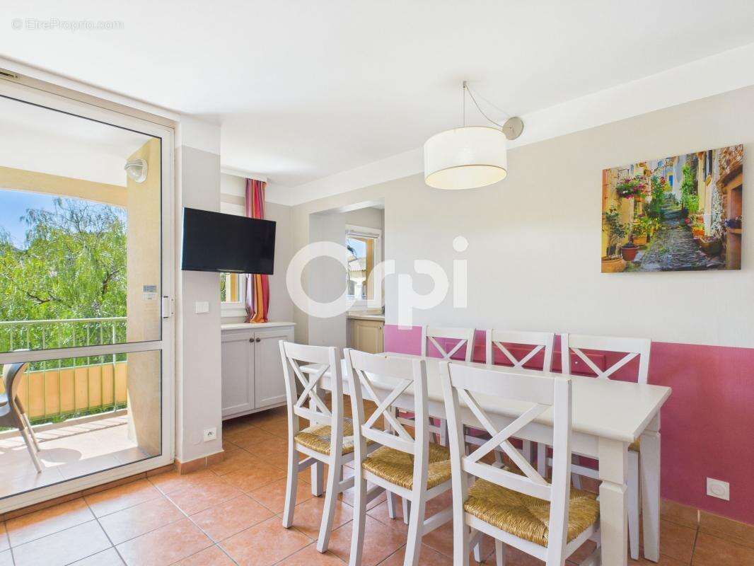 Appartement à MANDELIEU-LA-NAPOULE