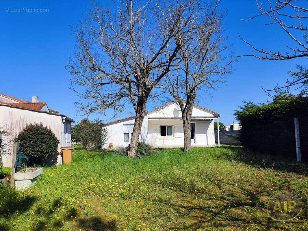 Maison à L&#039;AIGUILLON-SUR-MER