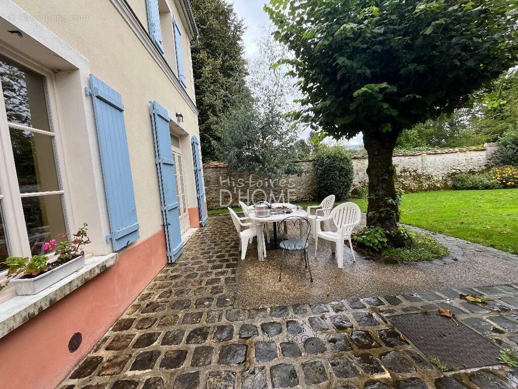 Maison à LUMIGNY-NESLES-ORMEAUX