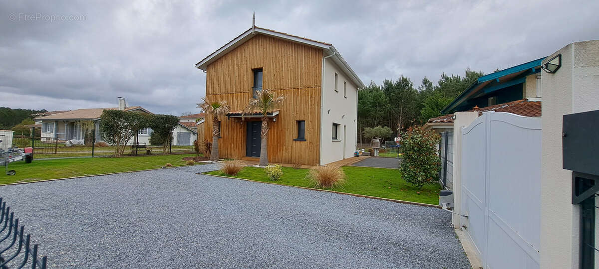 Maison à SANGUINET