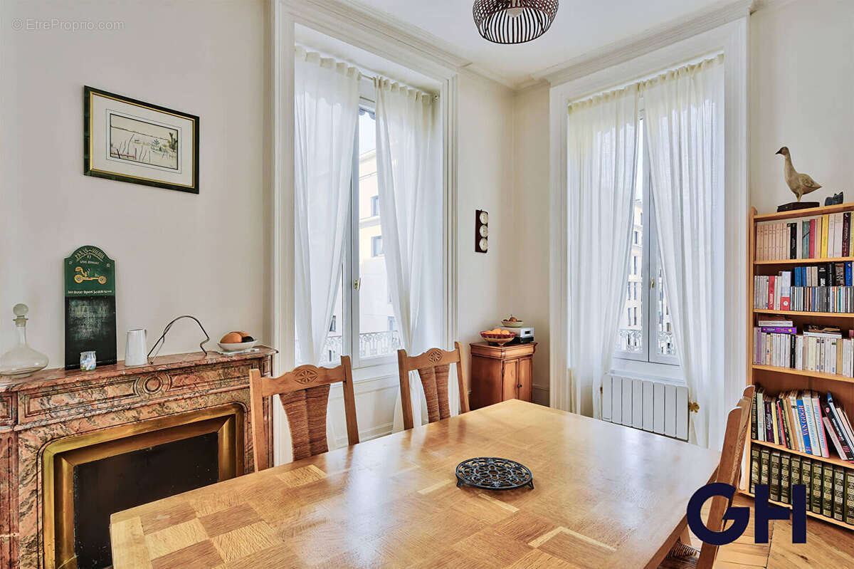 Appartement à LYON-6E