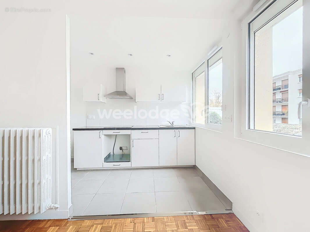 Appartement à SURESNES