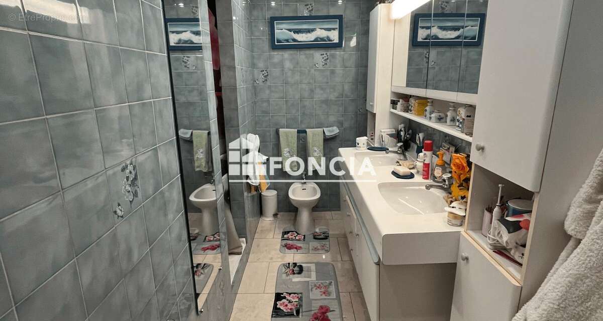 Appartement à MANDELIEU-LA-NAPOULE