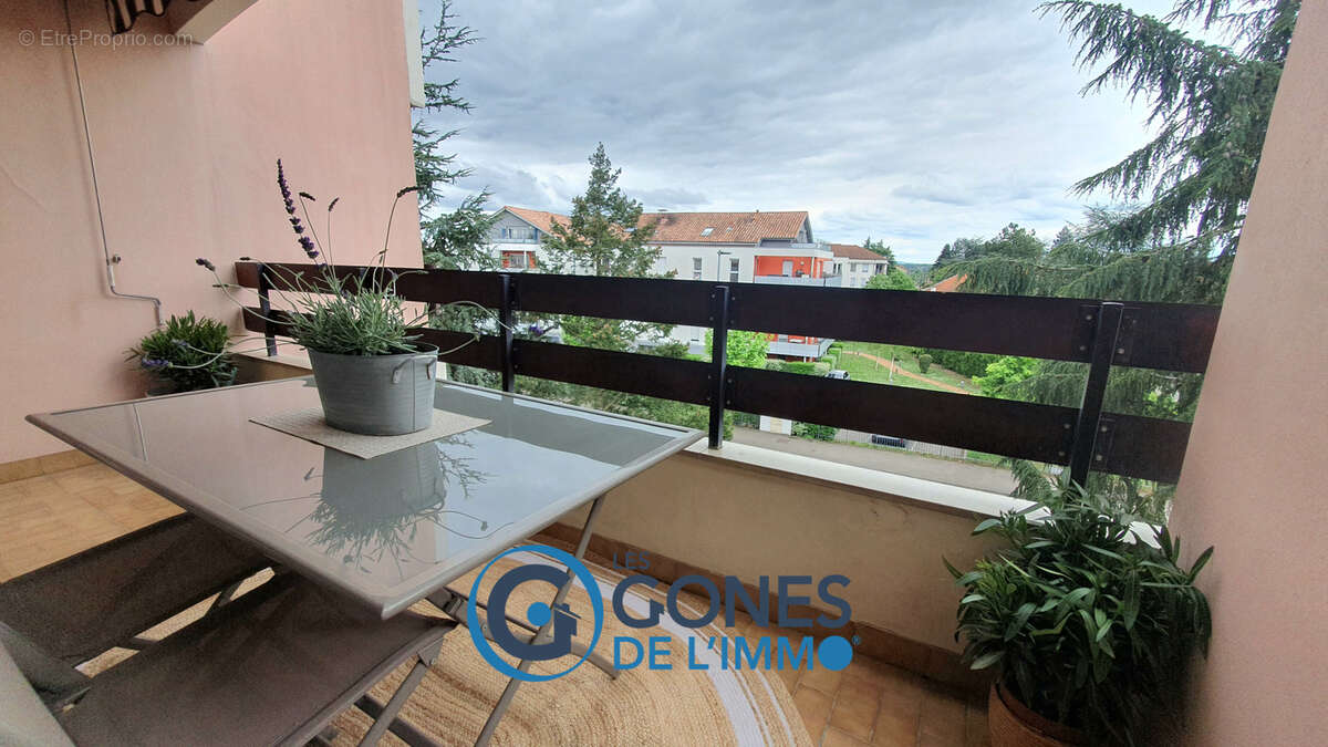 Appartement à CRAPONNE