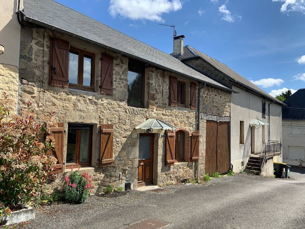 Maison à TREIGNAC
