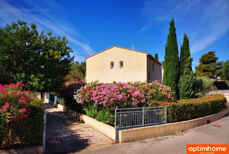 Maison à LE CANNET-DES-MAURES