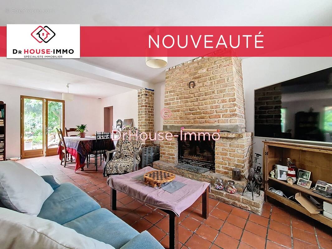 Maison à JOUY-LE-MOUTIER