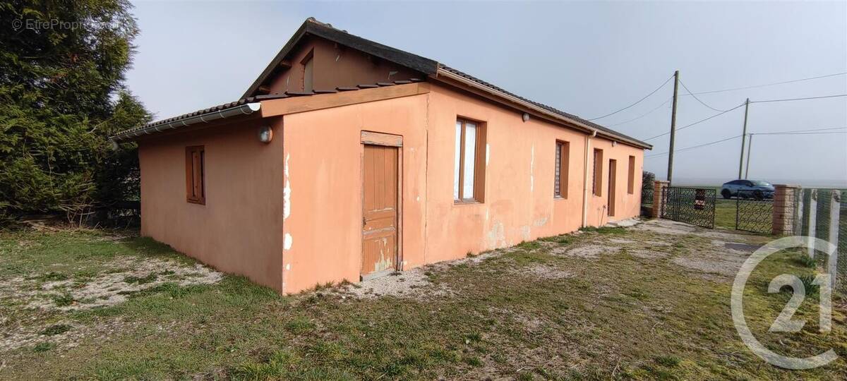 Maison à SUIPPES