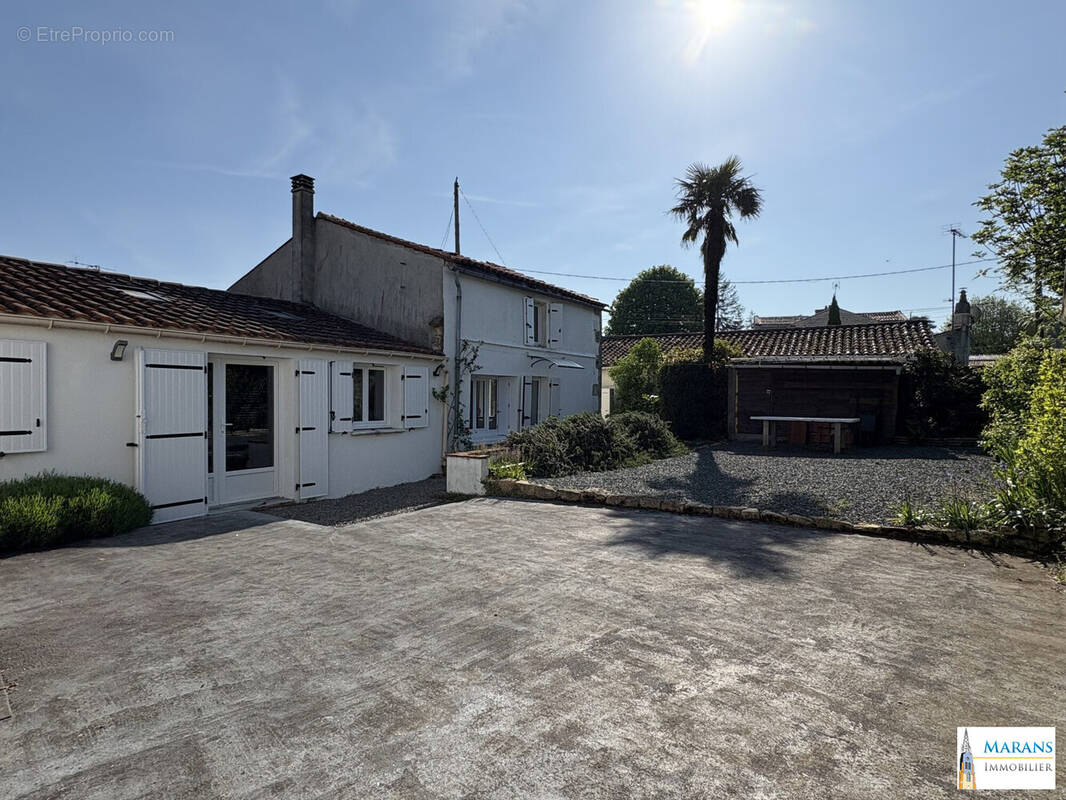 Maison à L&#039;ILE-D&#039;ELLE
