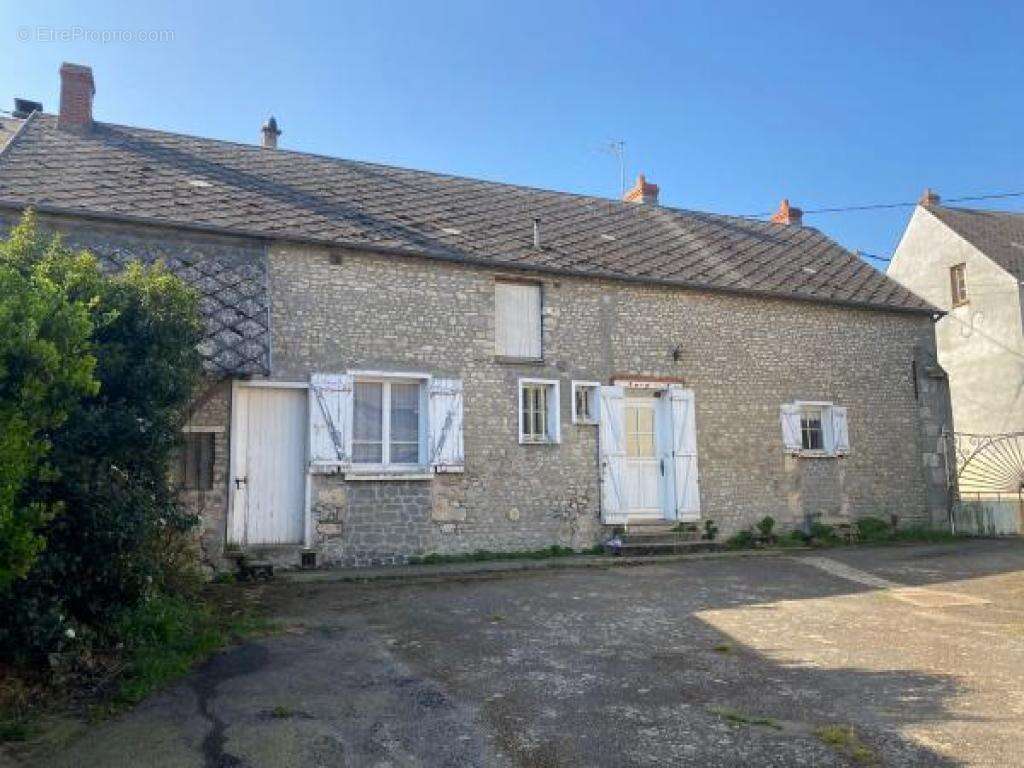 Maison à ANGERVILLE