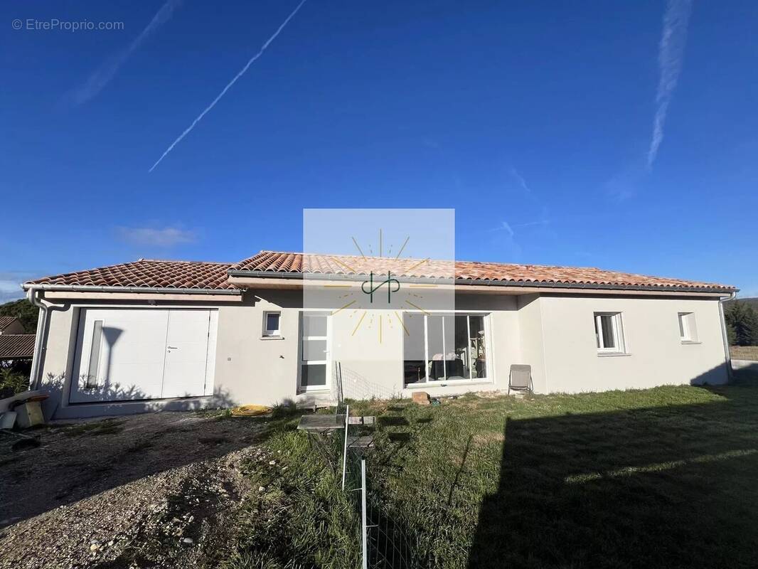 Maison à CLEON-D&#039;ANDRAN