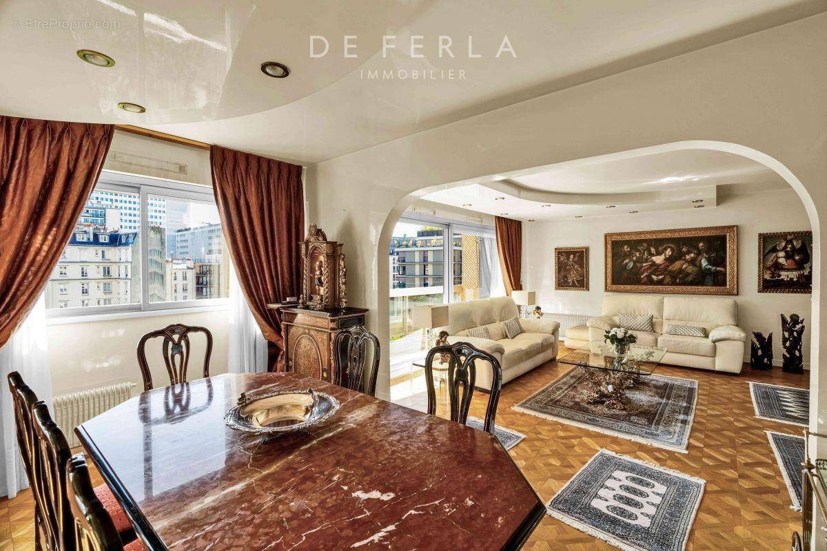 Appartement à PARIS-15E