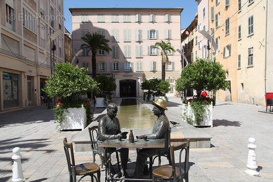 Commerce à TOULON