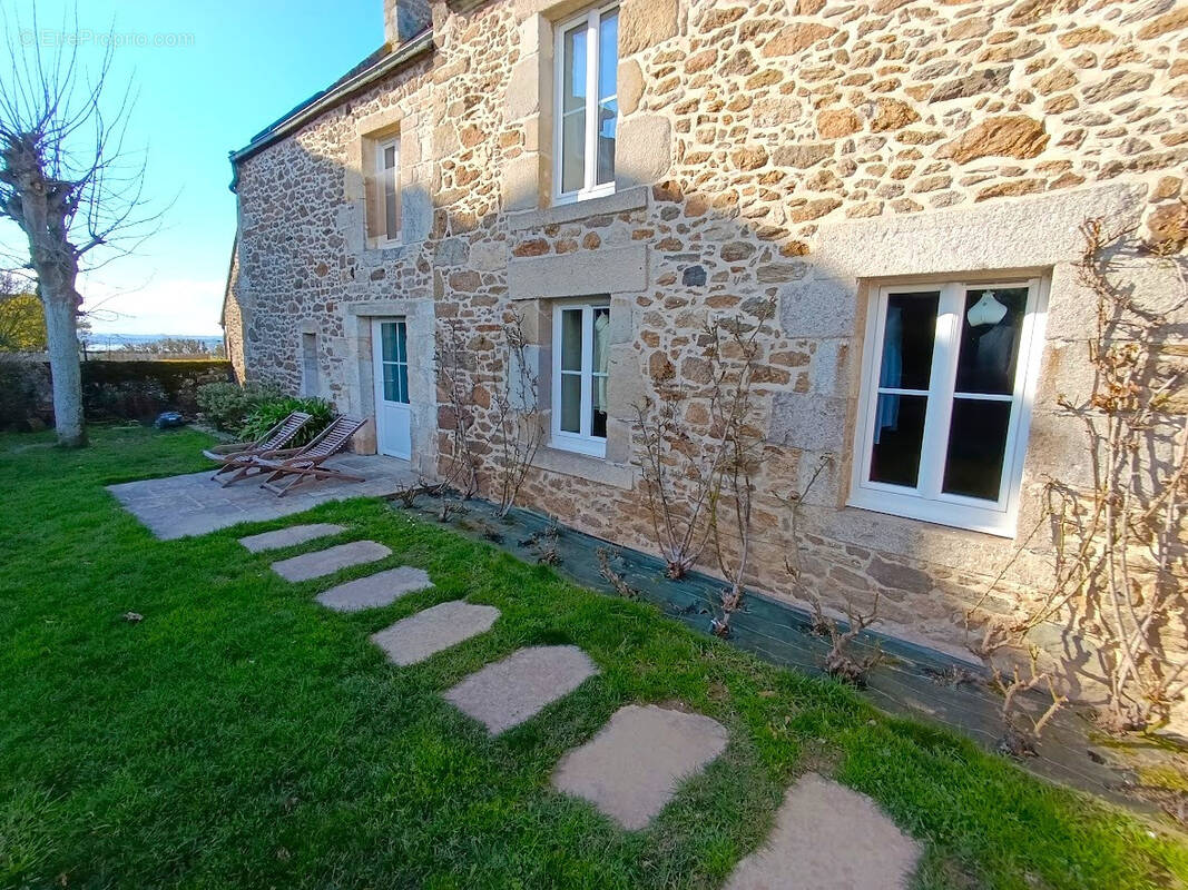 Maison à LANCIEUX