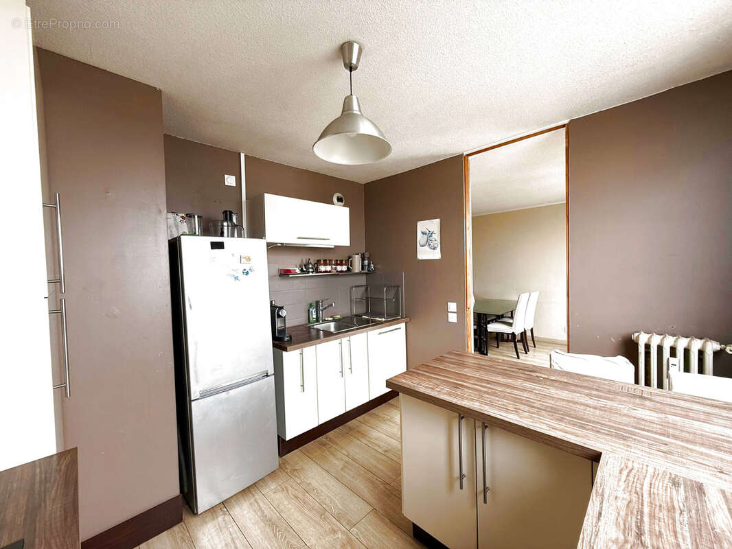 Appartement à LYON-8E