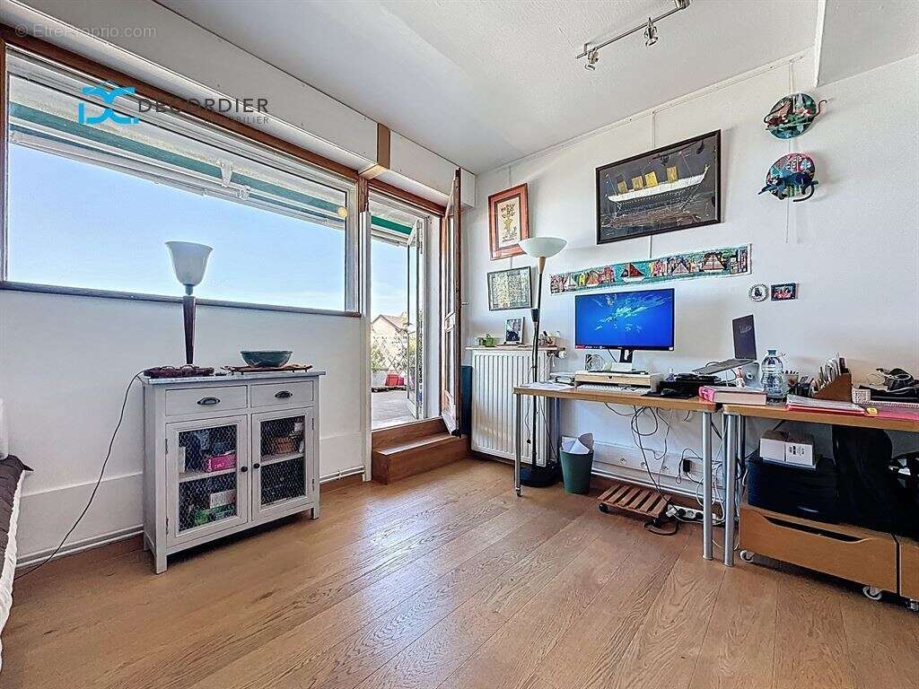 Appartement à EVIAN-LES-BAINS