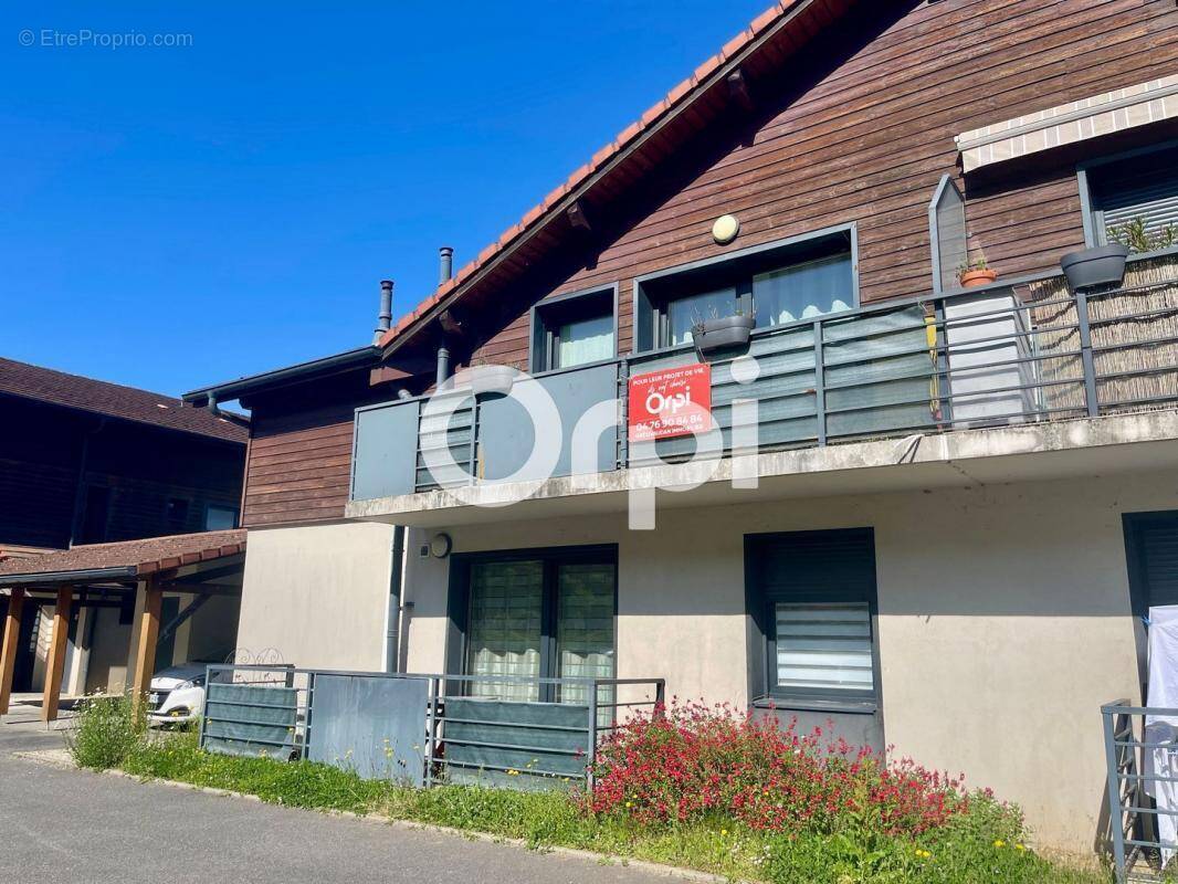 Appartement à TENCIN